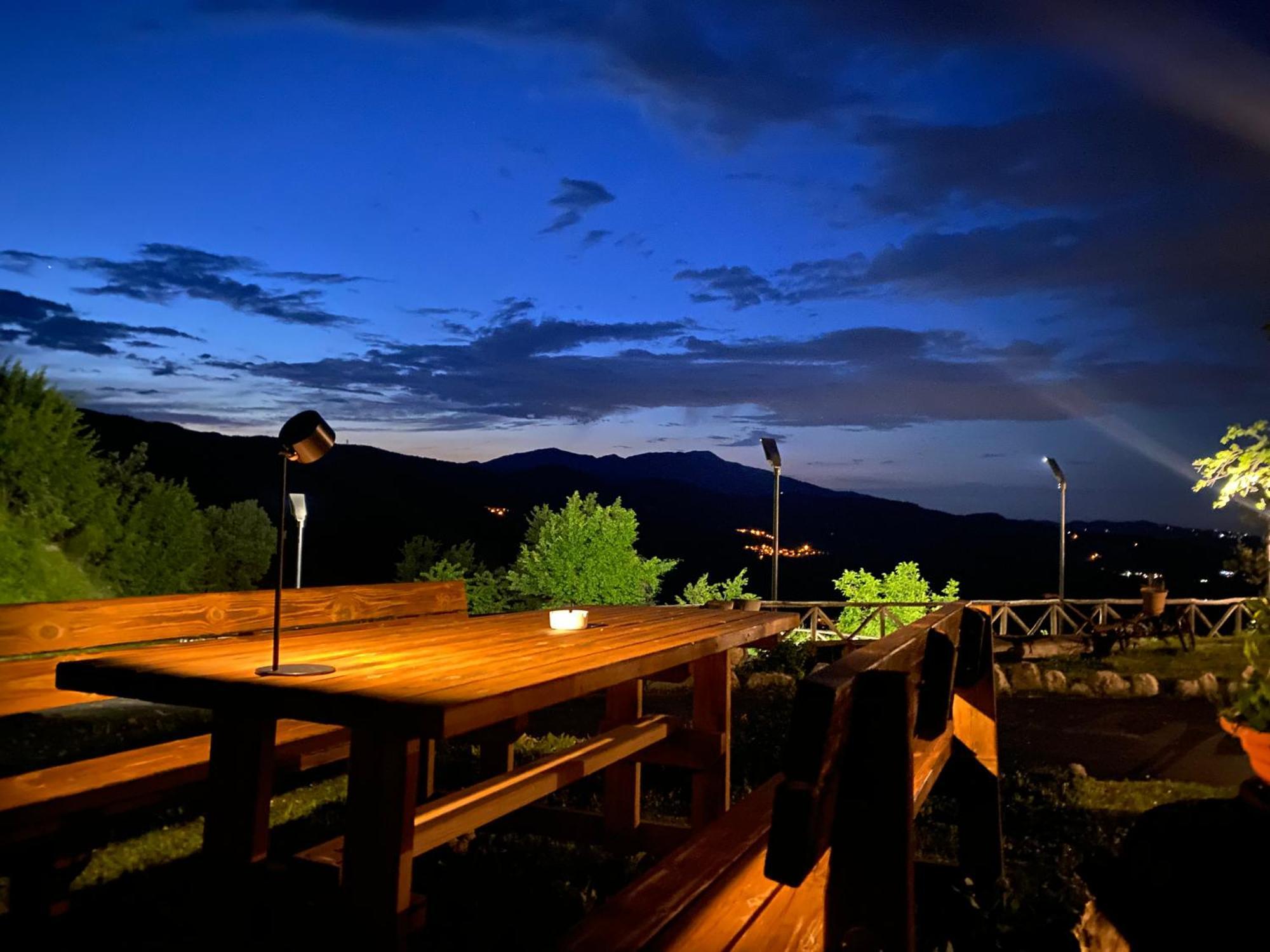 Lo Scoiattolo Country House Montorio al Vomano Exterior foto